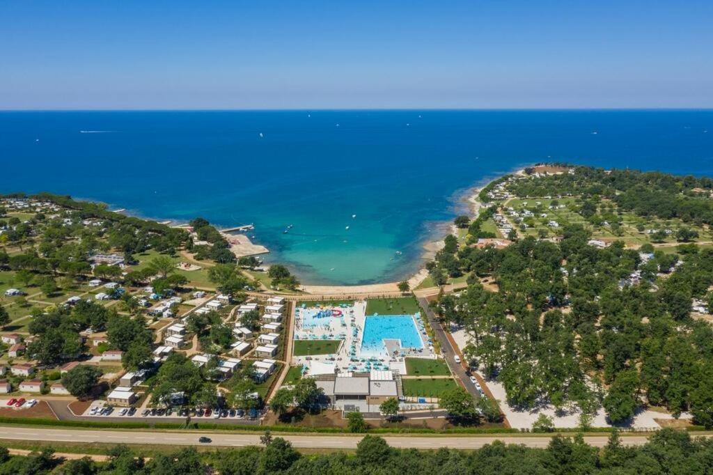 Adriamar Mobile Homes In Camping Park Umag Kültér fotó