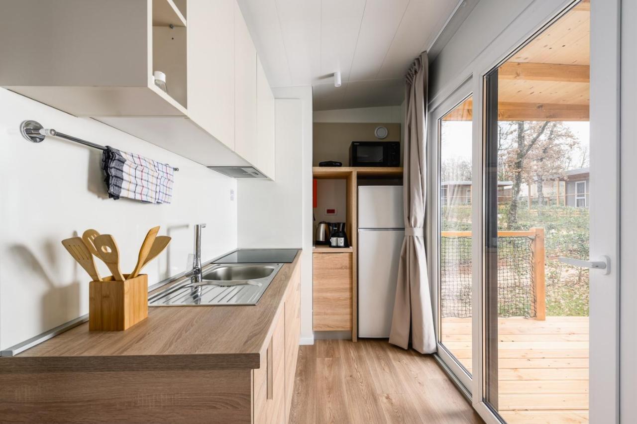 Adriamar Mobile Homes In Camping Park Umag Kültér fotó